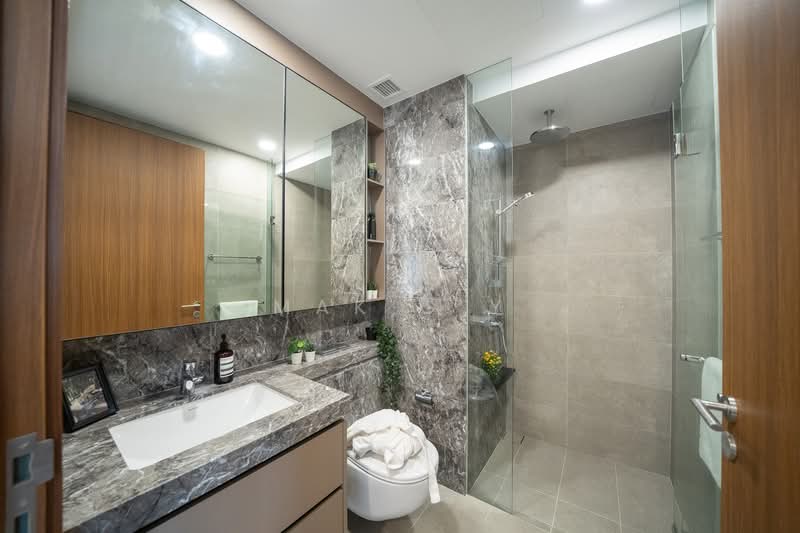 Stirling Residences Condominium For Sale at S$ 1,488,888 | PropertyGuru Singapore - Bathroom