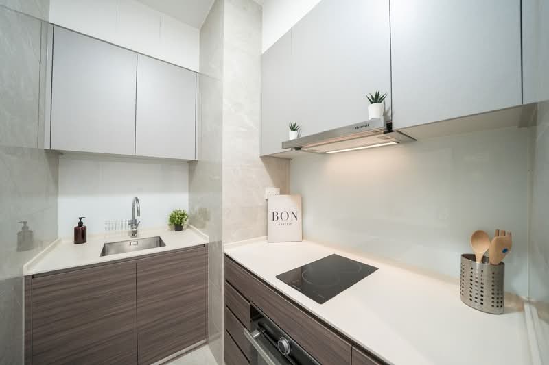 Stirling Residences Condominium For Sale at S$ 1,488,888 | PropertyGuru Singapore - Kitchen
