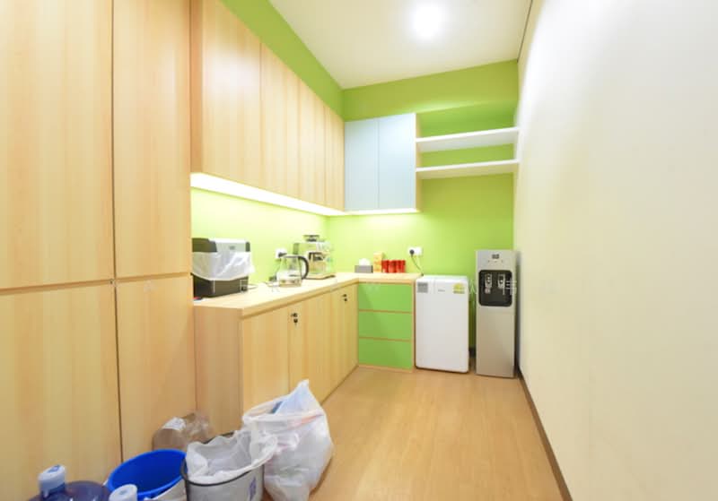Suntec City Tower, 6 Temasek Boulevard, 2,200 sqft, Office For Rent, by Xavier Aw (欧伟廷), 500094190 - Kitchen - CommercialGuru.com.sg