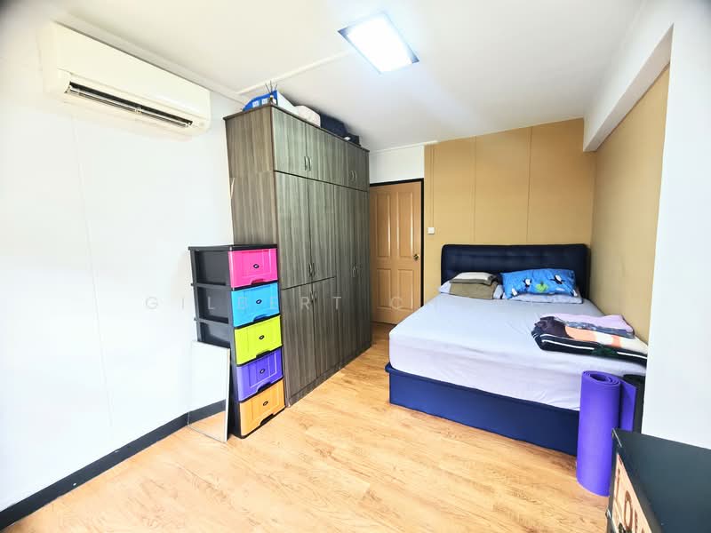 468 Hougang Avenue 8 HDB Flat For Sale at S$ 620,000 | PropertyGuru Singapore - Bedroom