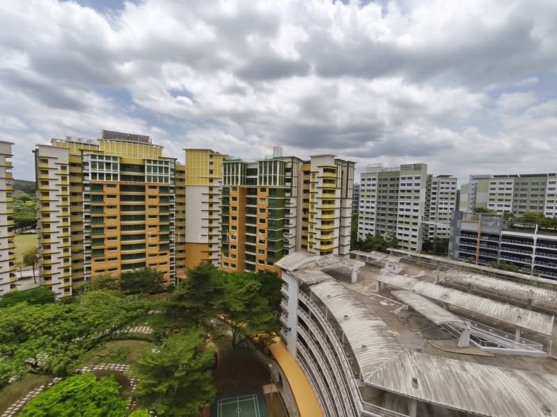 687C Woodlands Drive 75 HDB Flat For Sale at S$ 670,000 | PropertyGuru Singapore - Exterior