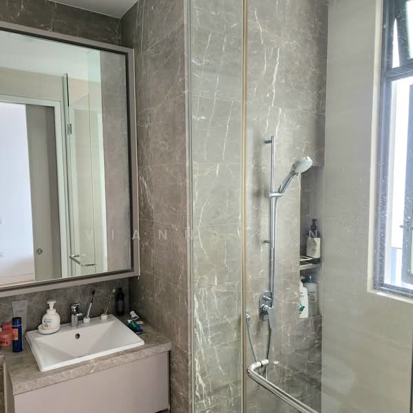 Highline Residences Condominium For Sale at S$ 3,188,888 | PropertyGuru Singapore - Bathroom