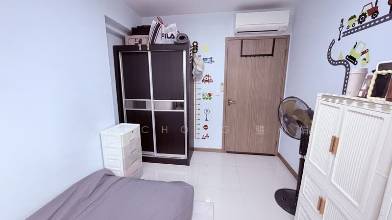 463A Bukit Batok Street 41 HDB Flat For Sale at S$ 848,000 | PropertyGuru Singapore - Bedroom