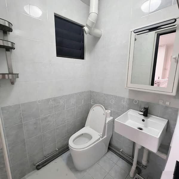 506 Ang Mo Kio Avenue 8, 506 Ang Mo Kio Avenue 8, 2 Bedrooms, 732 sqft, HDB Flat For Rent, by Carrie Guo, 500094253 - Bathroom - PropertyGuru.com.sg