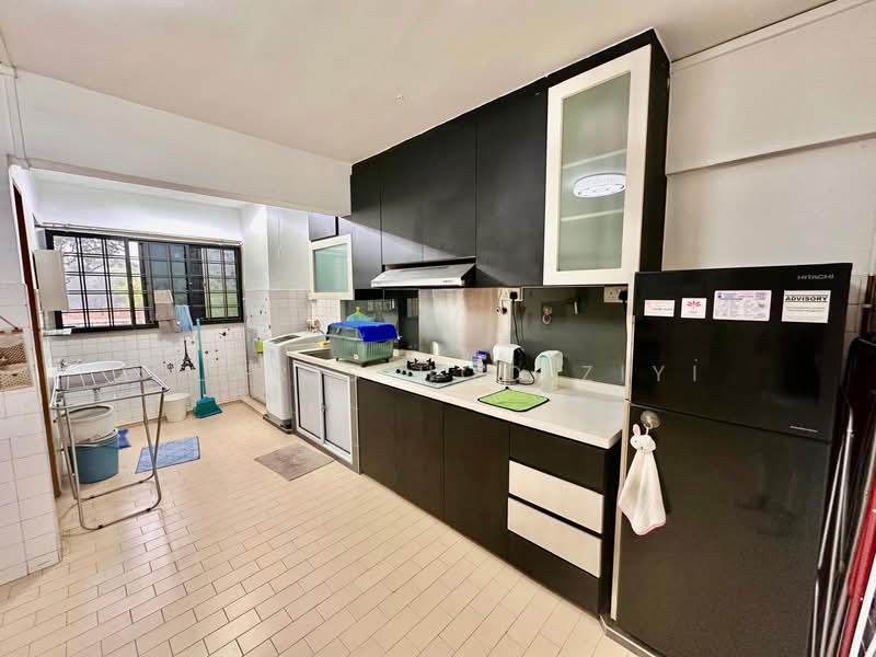 407 Pandan Gardens, 407 Pandan Gardens, 3 Bedrooms, 1,184 sqft, HDB Flat For Rent, by Claris Hoo Ziyi, 500094256 - Kitchen - PropertyGuru.com.sg