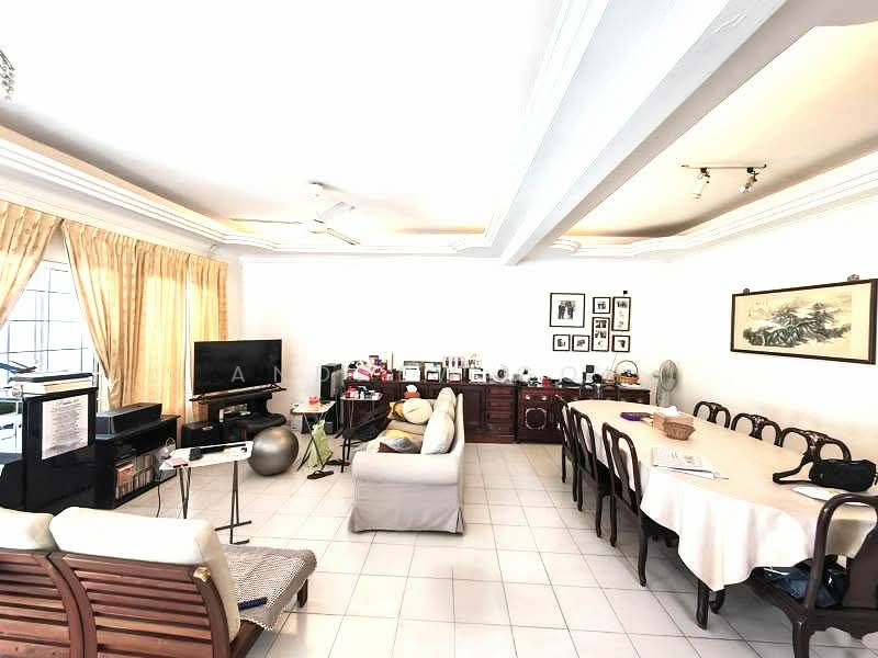 ⭐️WHY THIS HSE?⭐️$14XXPSF⭐️12M FRONTAGE⭐️BIG LAND⭐️ Semi-Detached House For Sale at S$ 6,000,000 | PropertyGuru Singapore - Living Room