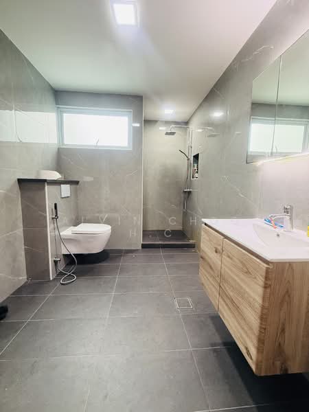 Exclusive Corner Terrace – Spacious Living in a Prime Landed Enclave Corner Terrace For Sale at S$ 5,388,888 | PropertyGuru Singapore - Bathroom