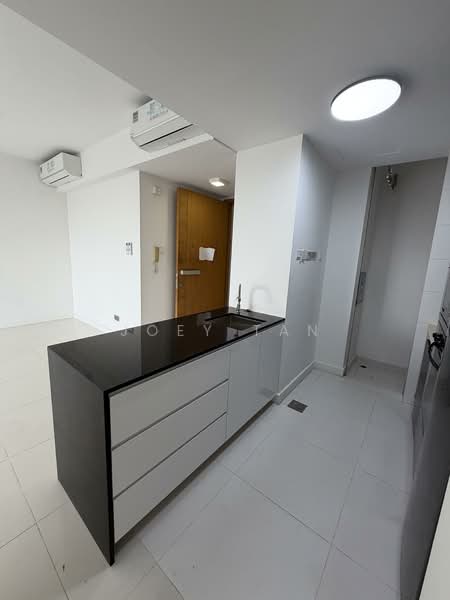 The Centris, 67 Jurong West Central 3, Room Rental, 300 sqft, Apartment For Rent, by Joey Tan, 500094289 - Kitchen - PropertyGuru.com.sg