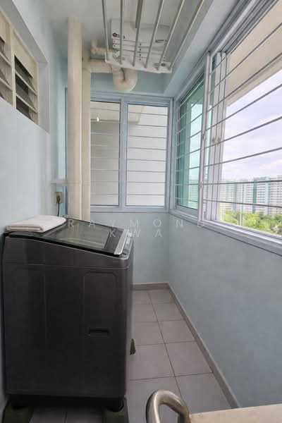410B Fernvale Road HDB Flat For Sale at S$ 670,000 | PropertyGuru Singapore - Balcony