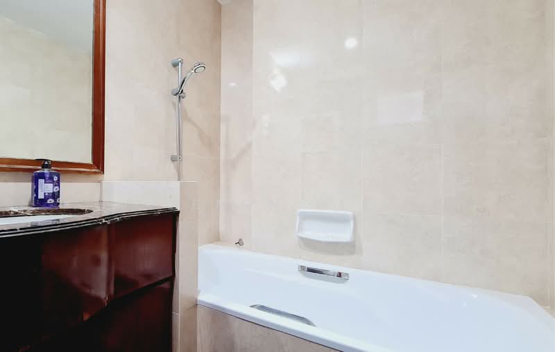 East Meadows, 34 Tanah Merah Kechil Road, Room Rental, 165 sqft, Condominium For Rent, by Jeron Lee, 500094301 - PropertyGuru.com.sg