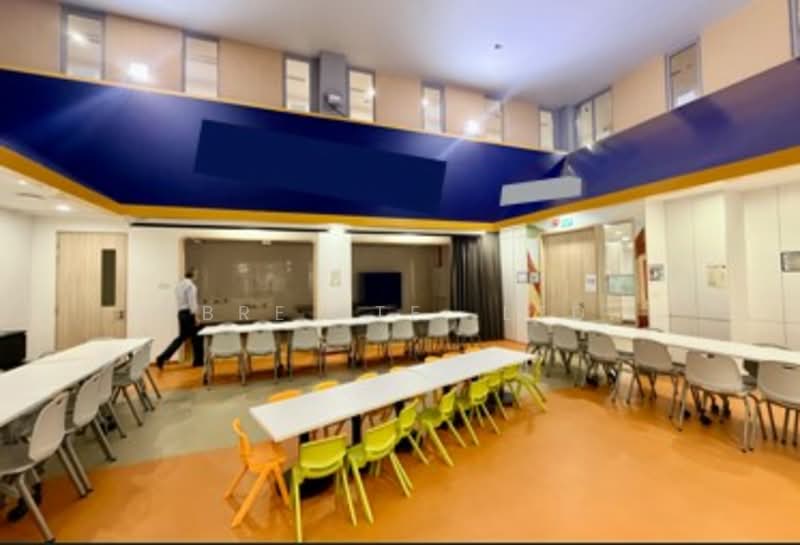 191 Upper Bukit Timah Road, Upper Bukit Timah Road, 30,000 sqft, Office For Rent, by ONG YI XUAN, CHARISSA, 500094312 - Interior - CommercialGuru.com.sg