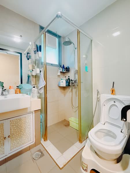 The Canopy Executive Condominium For Sale at S$ 1,618,000 | PropertyGuru Singapore - Bathroom
