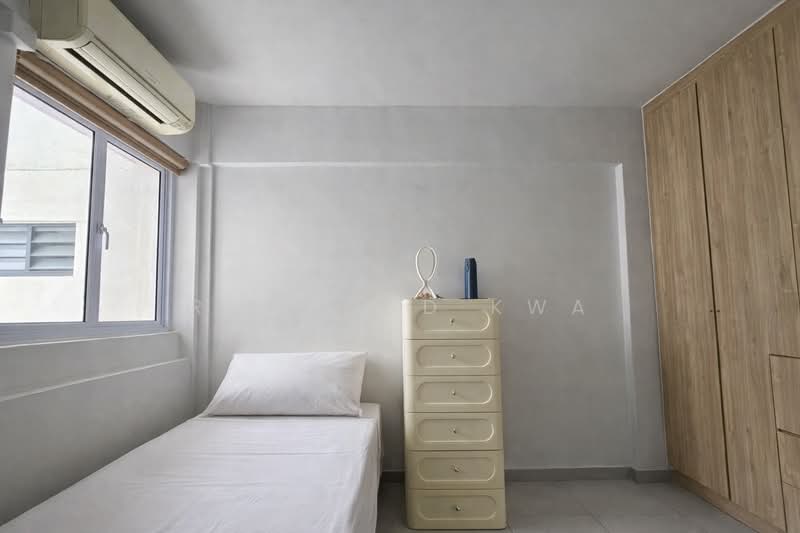 213 Bedok North Street 1 HDB Flat For Sale at S$ 500,000 | PropertyGuru Singapore - Bedroom