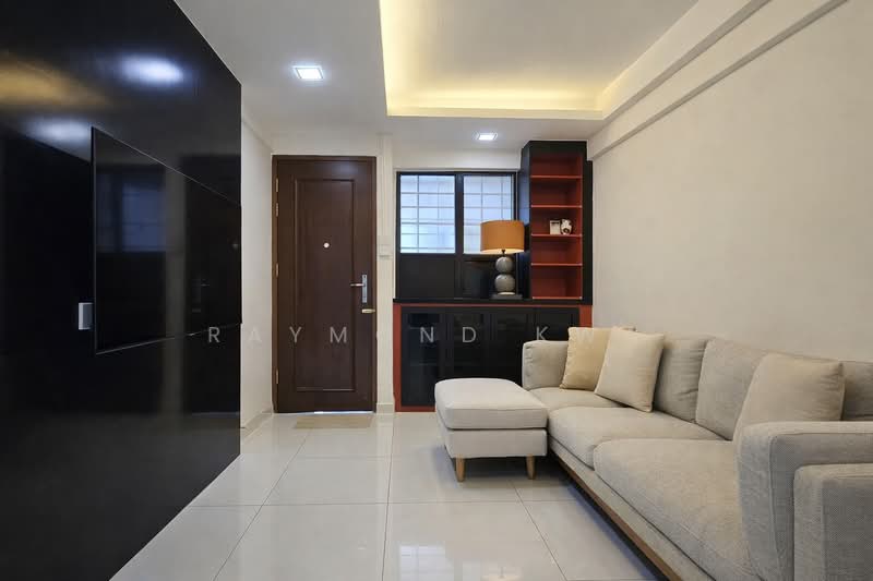 213 Bedok North Street 1 HDB Flat For Sale at S$ 500,000 | PropertyGuru Singapore - Living Room