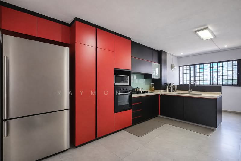 213 Bedok North Street 1 HDB Flat For Sale at S$ 500,000 | PropertyGuru Singapore - Kitchen