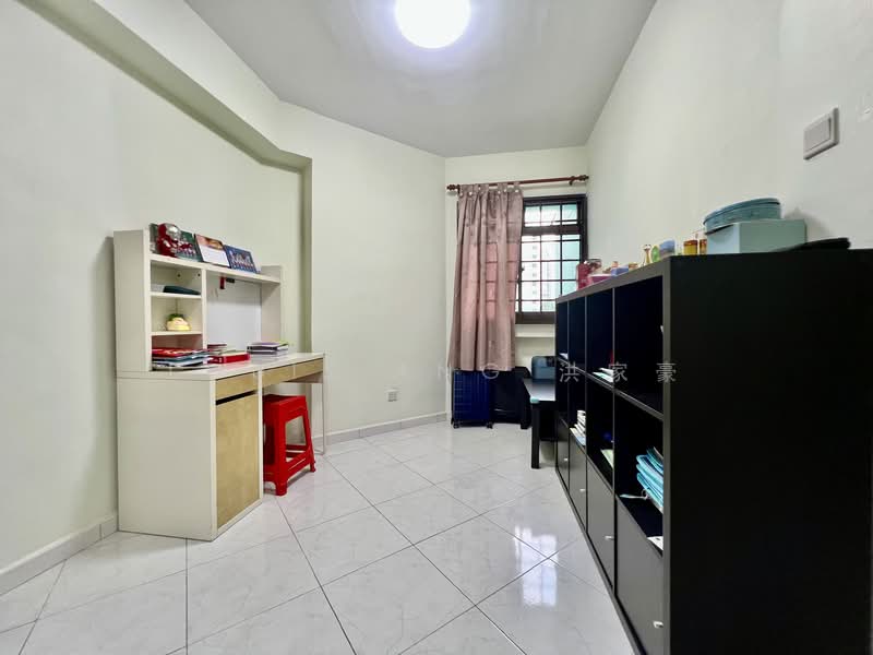 691 Jurong West Central 1 HDB Flat For Sale at S$ 690,000 | PropertyGuru Singapore - Study
