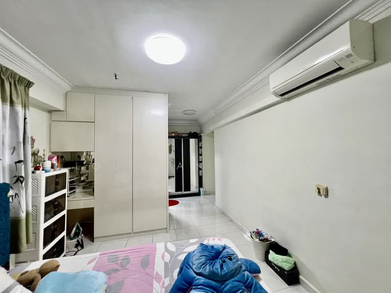 691 Jurong West Central 1 HDB Flat For Sale at S$ 690,000 | PropertyGuru Singapore - Bedroom