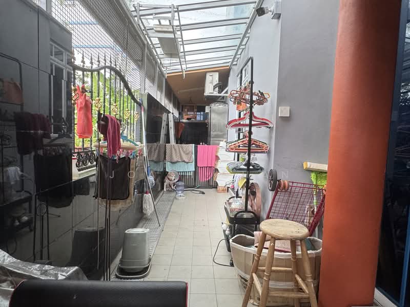 ✅ Move In Ready: Value Freehold 3 Storey Semi Detached Semi-Detached House For Sale at S$ 4,500,000 | PropertyGuru Singapore - Exterior