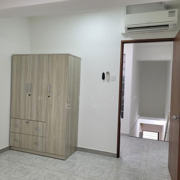 Shophouse at Sims place, Sims place, Eunos / Geylang / Paya Lebar, 1,345 sqft, Shop / Shophouse For Sale, by Hillda Yap ヒルダー, 500094324 - CommercialGuru.com.sg
