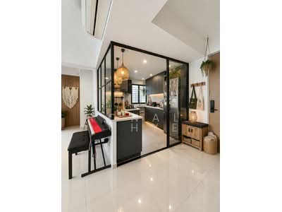 For Sale - 4-Room HDB Directly Opposite Woodleigh Mall & MRT