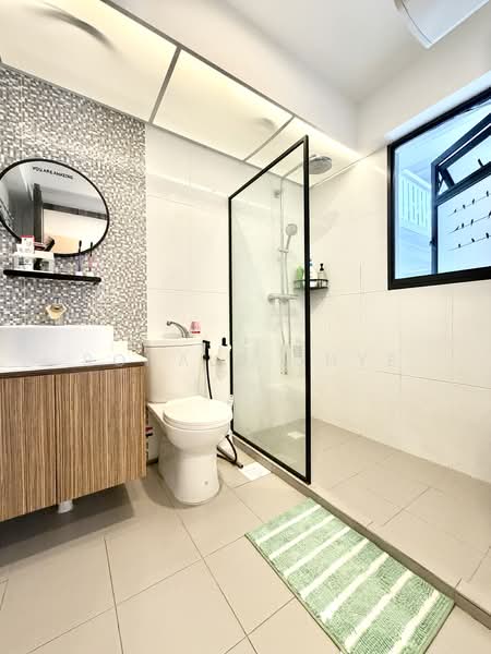 Bidadari Park Drive HDB Flat For Sale at S$ 1,150,000 | PropertyGuru Singapore - Bathroom