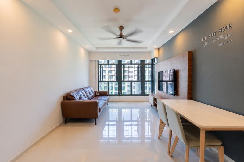4-Room HDB Directly Opposite Woodleigh Mall & MRT, Bidadari Park Drive, 3 Bedrooms, 1,001 sqft, HDB Flat For Sale, by Ronald Chye, 500094326 - Living Room - PropertyGuru.com.sg