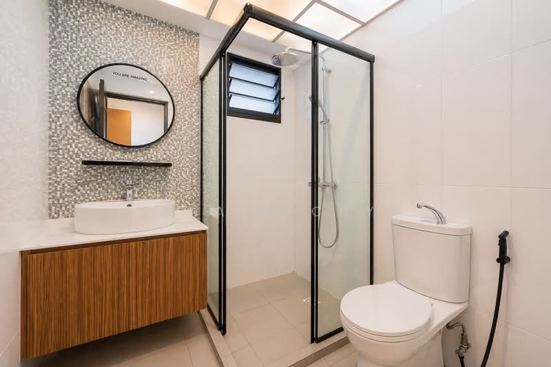 4-Room HDB Directly Opposite Woodleigh Mall & MRT, Bidadari Park Drive, 3 Bedrooms, 1,001 sqft, HDB Flat For Sale, by Ronald Chye, 500094326 - Bathroom - PropertyGuru.com.sg
