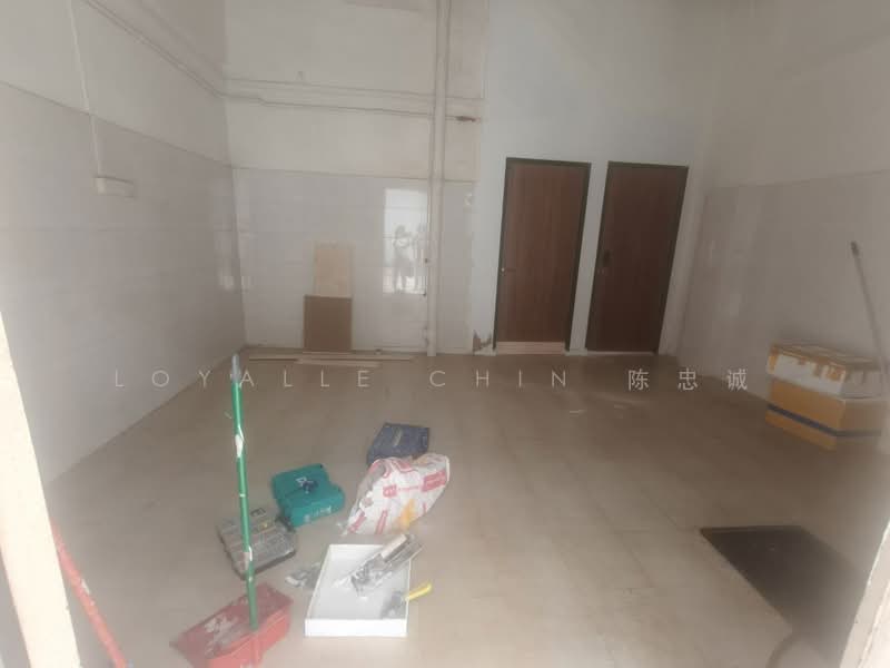 ❗️ Super Rare Unit in Jalan Besar & Kallang Area ❗️, Petain Road / Tyrwhitt Road / Jalan Besar / Kallang / Foch Road, 2,640 sqft, Shop / Shophouse For Sale, by Loyalle Chin 陈忠诚, 500094339 - Interior - CommercialGuru.com.sg