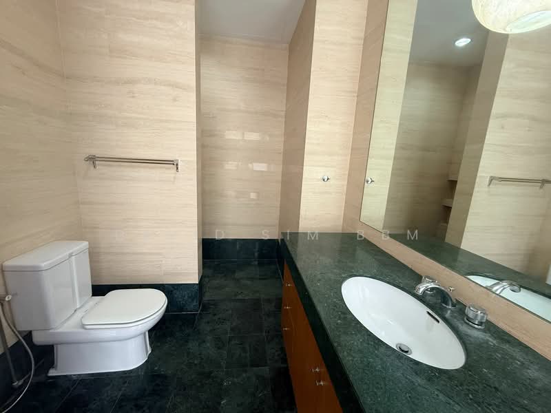 48 Belmont Road, Belmont Road, 5 Bedrooms, 15,761 sqft, Good Class Bungalow For Rent, by David Sim BBM, 500094345 - Bathroom - PropertyGuru.com.sg