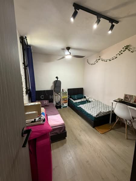 339A Sembawang Close HDB Flat For Sale at S$ 650,000 | PropertyGuru Singapore - Bedroom