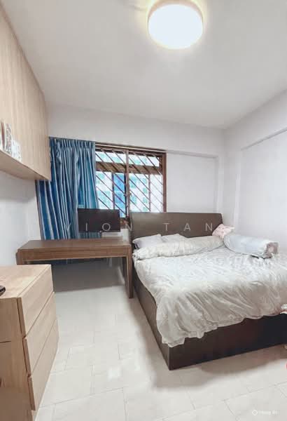 51 Kent Road HDB Flat For Sale at S$ 680,000 | PropertyGuru Singapore - Bedroom