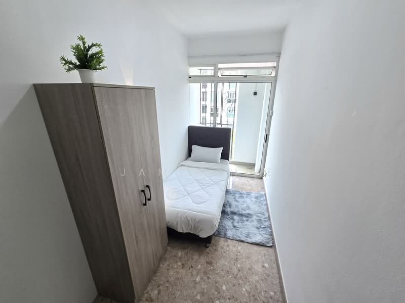 Estella Gardens, 23 Flora Road, Room Rental, 150 sqft, Condominium For Rent, by James Hee, 500094363 - R4 - PropertyGuru.com.sg