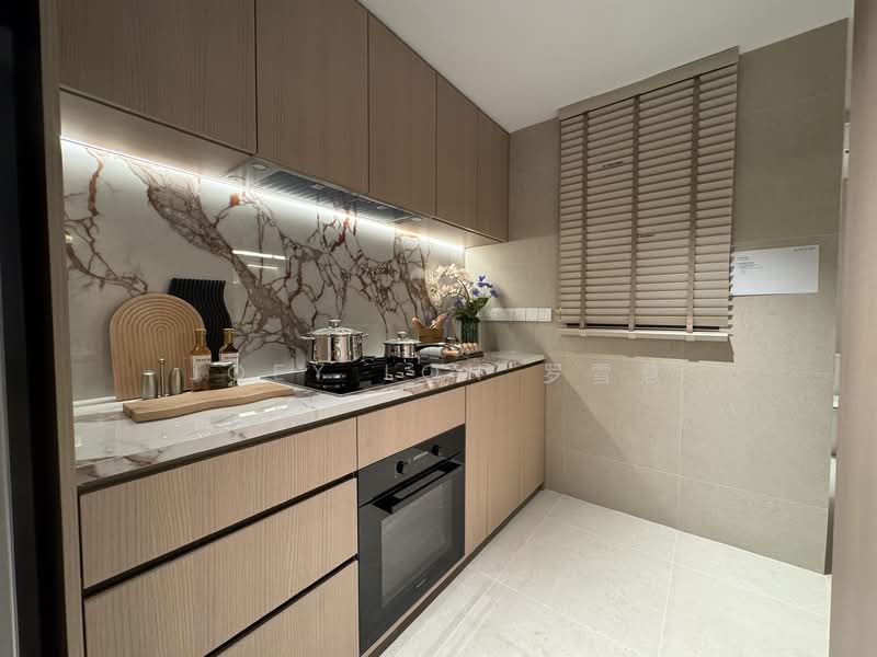 Vela Bay, 1 Bayshore Walk, Bedok / Upper East Coast, 4 Bedrooms, 1,378 sqft, Condominium For Sale, by Joey Loh 罗雪慧, 500094371 - Kitchen - PropertyGuru.com.sg