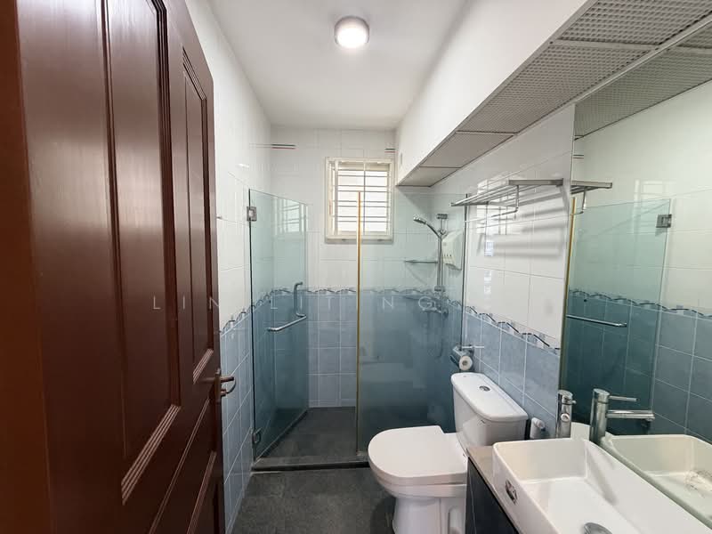 3C Upper Boon Keng Road, 3C Upper Boon Keng Road, 3 Bedrooms, 1,184 sqft, HDB Flat For Rent, by Lin Liting 沄亞, 500094379 - Bathroom - PropertyGuru.com.sg