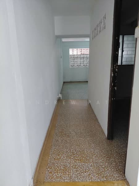 MacPherson Garden Estate, Jalan Muhibbah, 3 Bedrooms, 1,550 sqft, Terraced House For Rent, by Andrew Pat, 500094410 - Corridor - PropertyGuru.com.sg