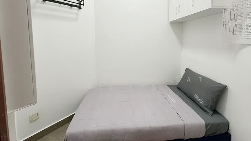 Parc Oasis, 35 Jurong East Avenue 1, Room Rental, 100 sqft, Condominium For Rent, by Bespoke Habitat Pte Ltd, 500094416 - 01-01 ECON8 - PropertyGuru.com.sg