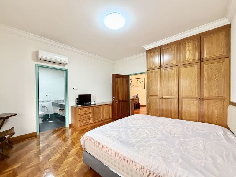 Gerald Park Terraced House For Sale at S$ 6,180,000 | PropertyGuru Singapore - Bedroom