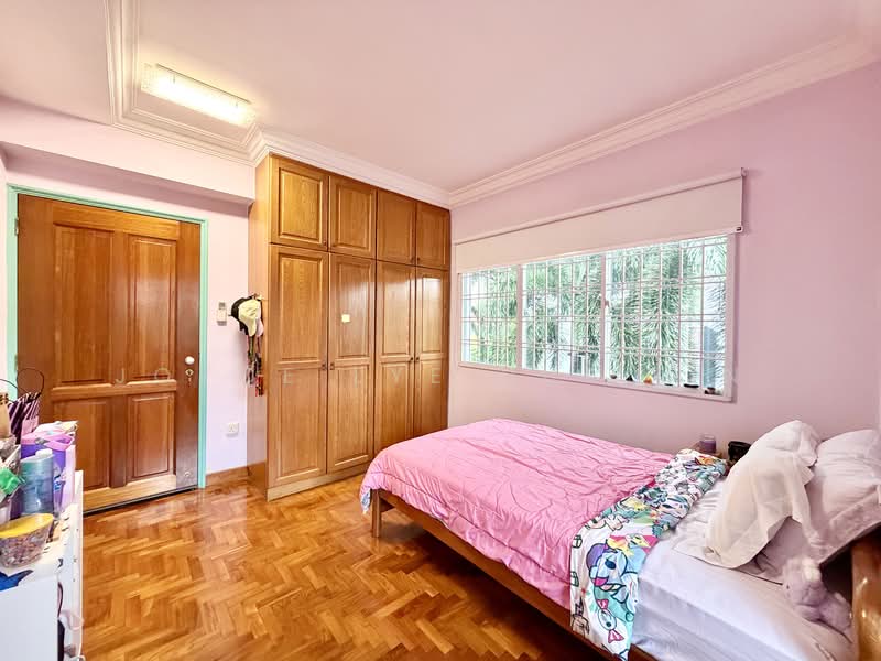 Gerald Park Terraced House For Sale at S$ 6,180,000 | PropertyGuru Singapore - Bedroom