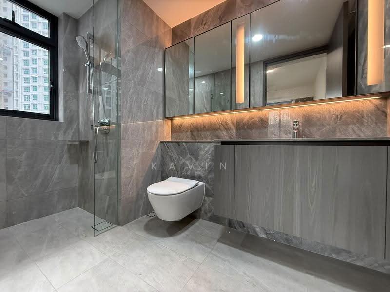 Piccadilly Grand, 5 Northumberland Road, Farrer Park / Serangoon Rd, 3 Bedrooms, 1,076 sqft, Condominium For Sale, by Kavin Kuah, 500094432 - Bathroom - PropertyGuru.com.sg