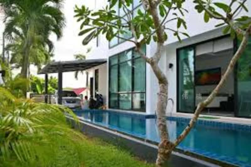 Exclusive GCBA!! Wide Frontage near King Albert Park MRT ☎️MARTIN 9320.20.20 Good Class Bungalow For Sale at S$ 35,000,000 | PropertyGuru Singapore - Exterior