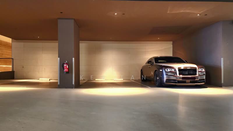 19 Nassim, 19 Nassim Hill, 1 Bedroom, 678 sqft, Condominium For Rent, by Ken Tan, 500094443 - Car Park - PropertyGuru.com.sg