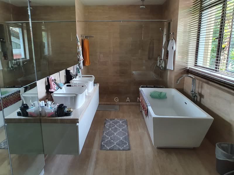 Modern Dalkeith Bungalow Detached House For Sale at S$ 18,500,000 | PropertyGuru Singapore - Bathroom