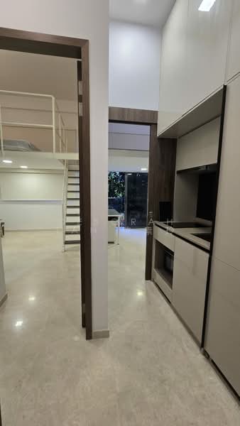 38 Jervois Condominium For Sale at S$ 1,280,000 | PropertyGuru Singapore - Kitchen