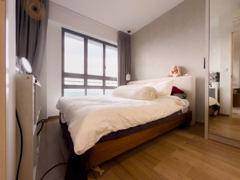 95 Dawson Road HDB Flat For Sale at S$ 908,000 | PropertyGuru Singapore - Bedroom