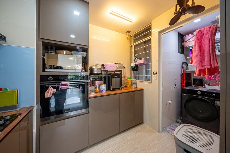 Austville Residences Executive Condominium For Sale at S$ 1,480,000 | PropertyGuru Singapore - Kitchen