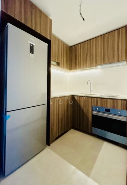 Lentor Modern Condominium For Sale at S$ 1,600,000 | PropertyGuru Singapore - Kitchen