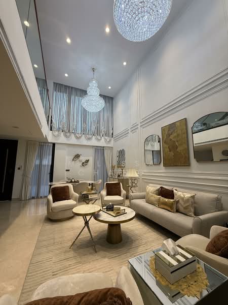 terrace house with 5 ensuite and private home lift Terraced House For Sale at S$ 6,900,000 | PropertyGuru Singapore - Living Room