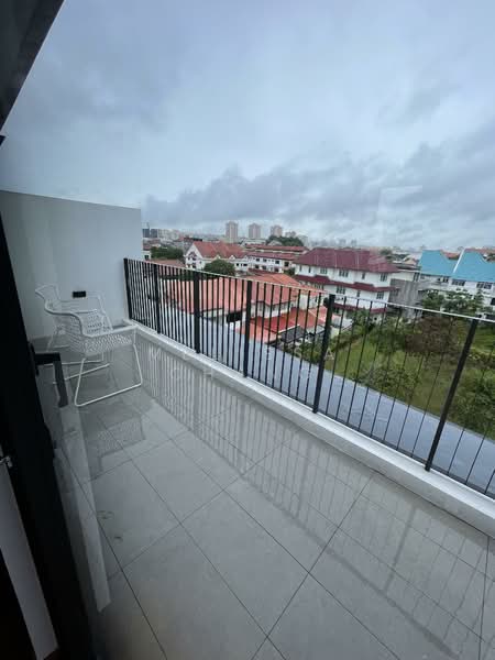 terrace house with 5 ensuite and private home lift Terraced House For Sale at S$ 6,900,000 | PropertyGuru Singapore - Balcony