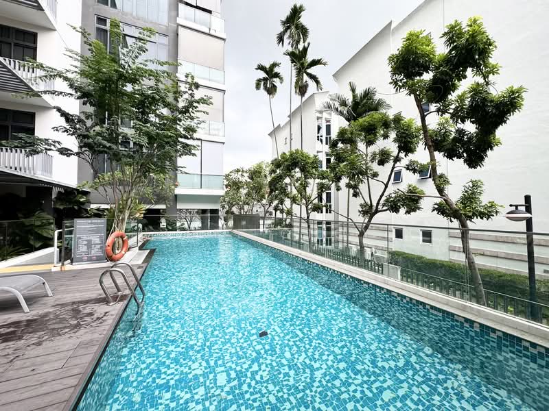 38 Jervois Condominium For Sale at S$ 1,288,000 | PropertyGuru Singapore - Pool