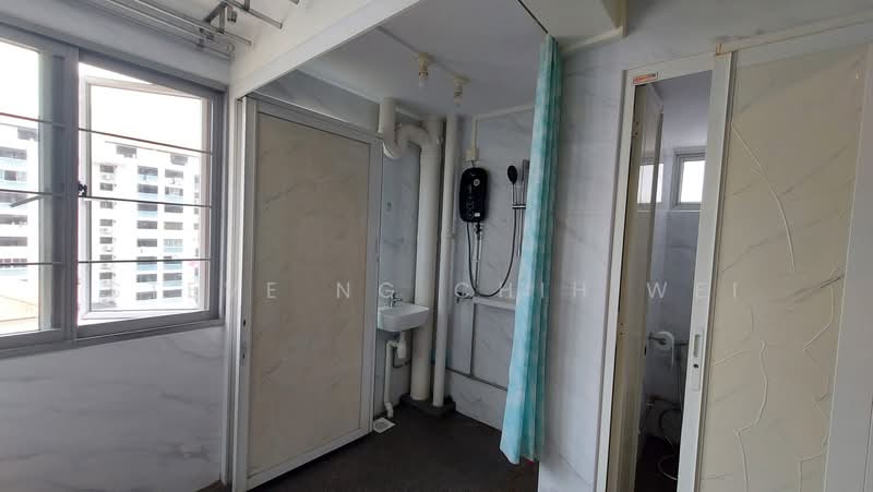 47 Telok Blangah Drive, 47 Telok Blangah Drive, 2 Bedrooms, 650 sqft, HDB Flat For Rent, by Steve Ng Chih Wei, 500094491 - Bathroom - PropertyGuru.com.sg